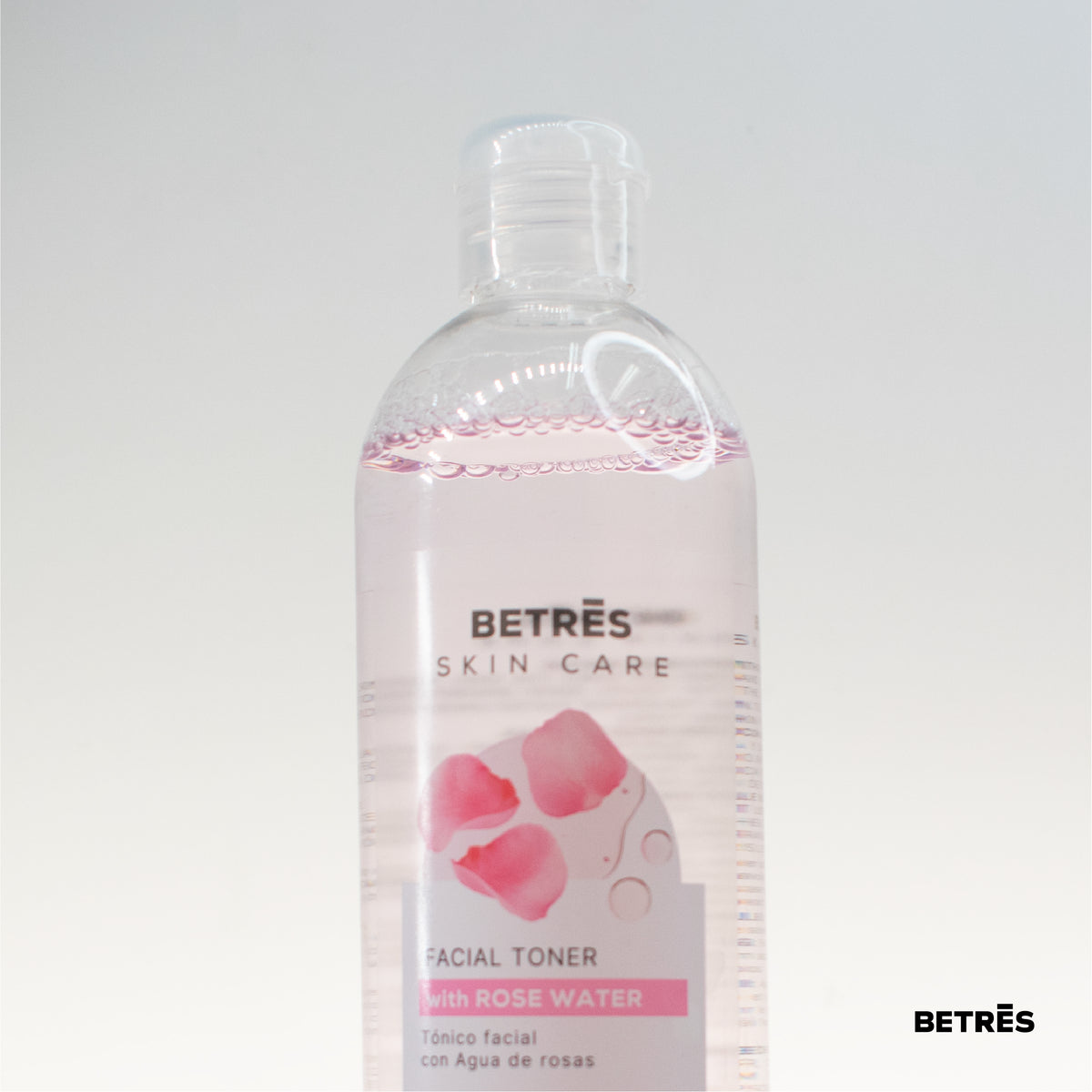 Tónico facial con Agua de Rosas